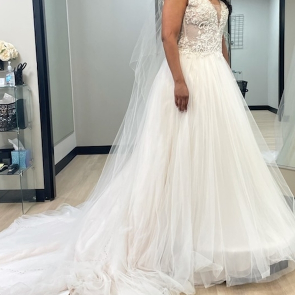 Gorgeous Bridal Gown